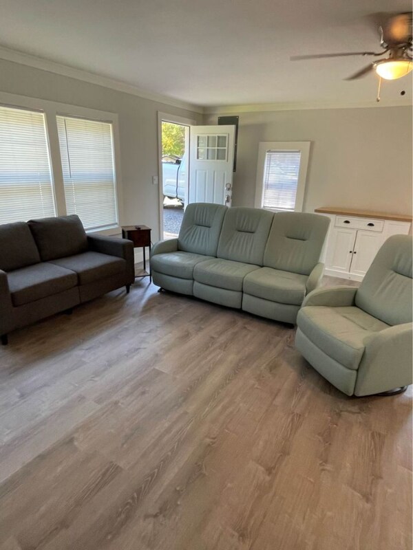 Foto del edificio - 125 Lakeview Dr