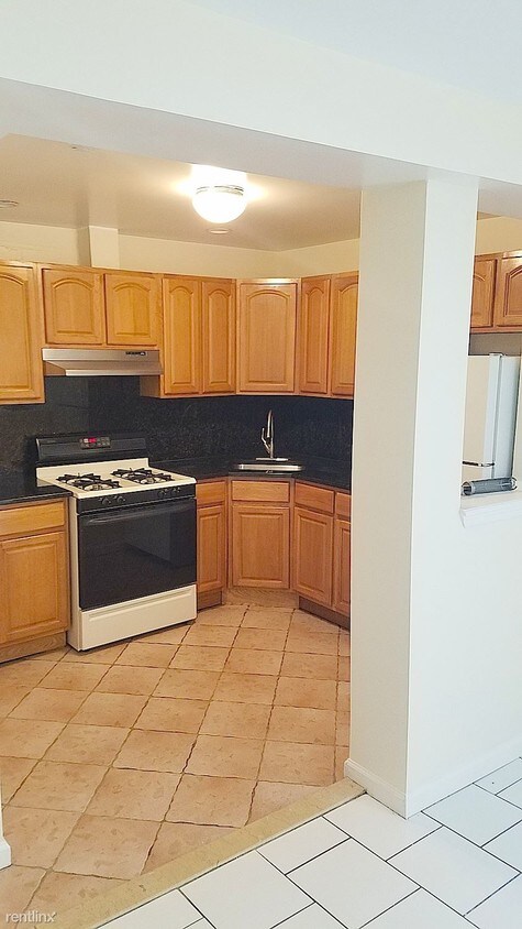 Primary Photo - 2372 36th St