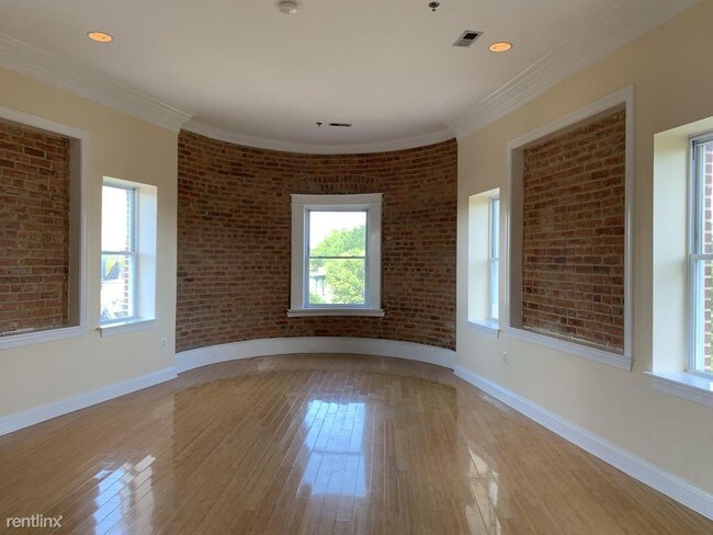 Foto del edificio - 52 Quincy Pl NW