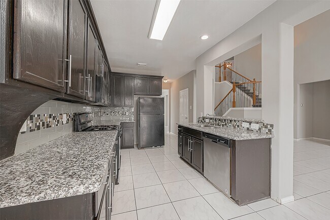 Foto del edificio - 19903 Diamond Hills Ln