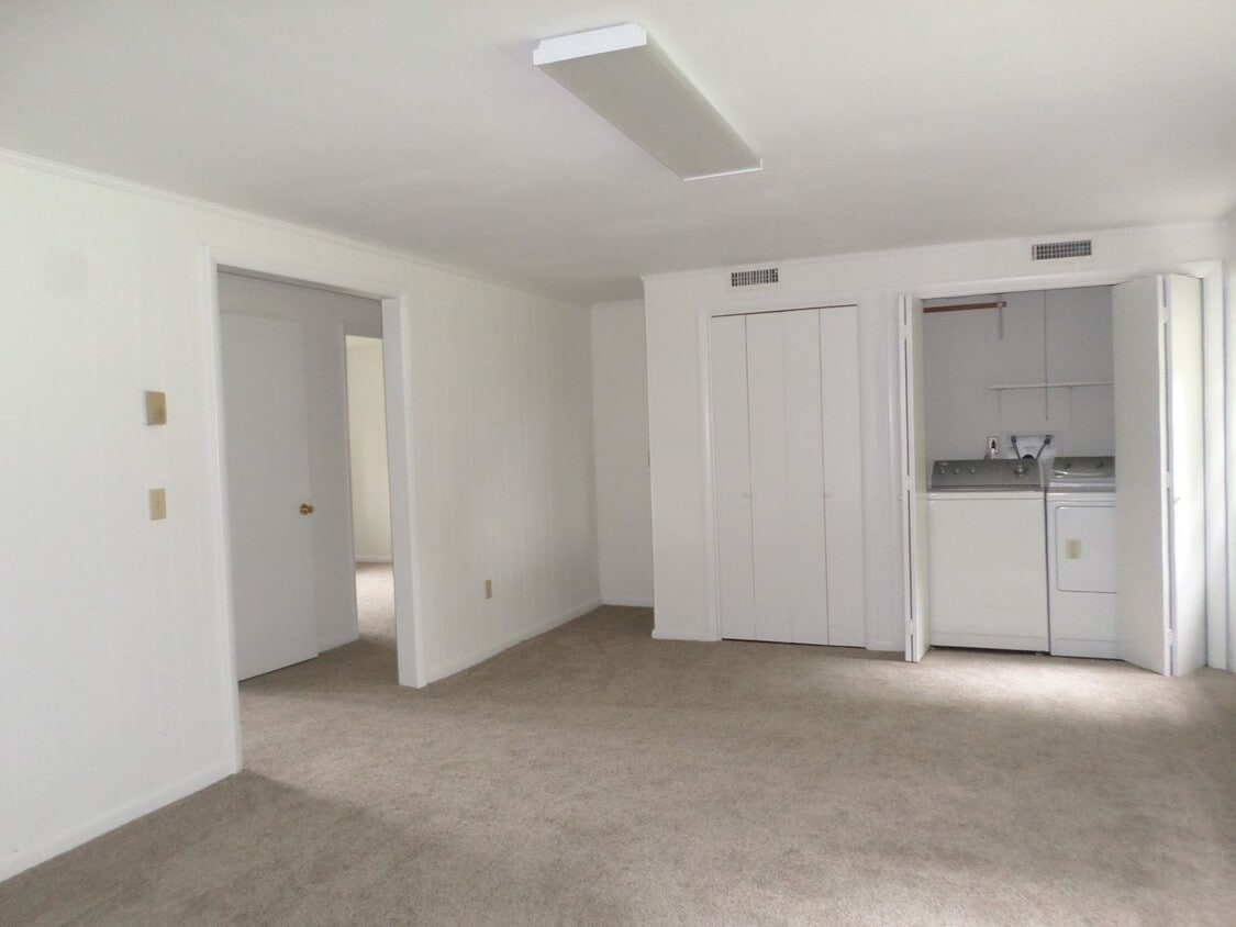 Photo - 913 Toms Creek Rd.