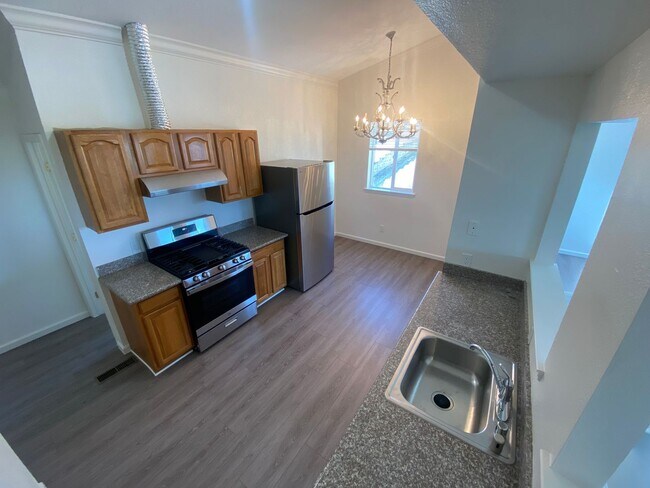 Foto del edificio - 2810-2814 Chronicle Ave