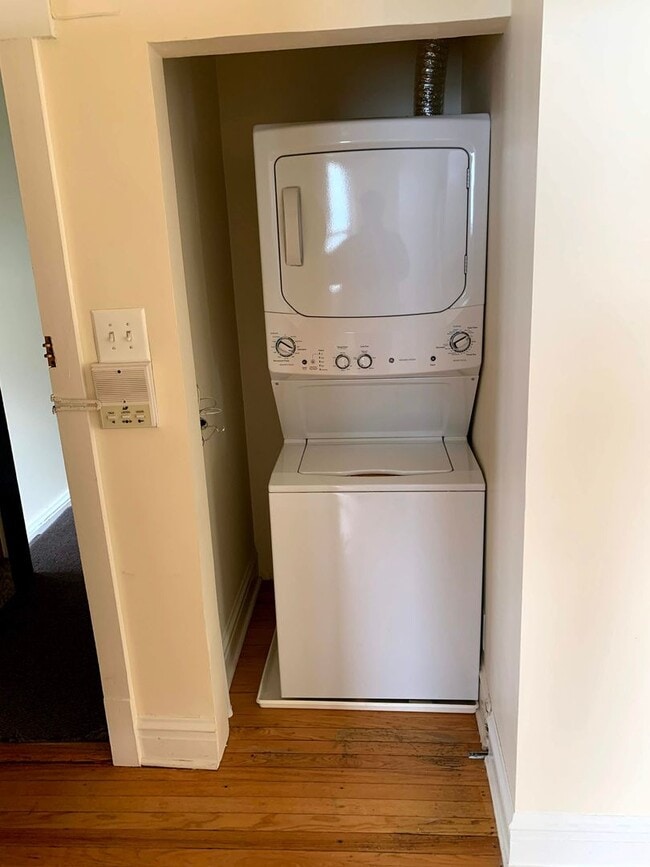 Interior Photo - Howard Beach Apartments