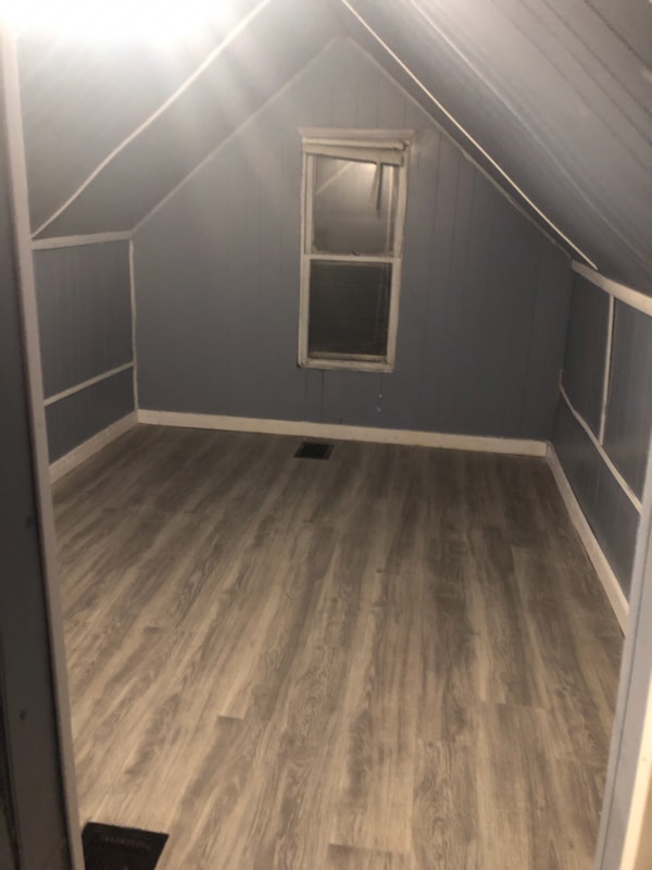 Building Photo - 21059 Glen Lodge Rd