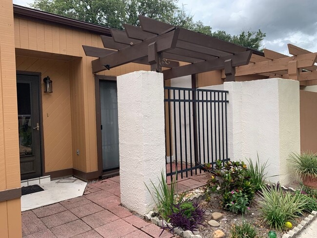 Well maintained townhome in Winter Park - Well maintained townhome in Winter Park