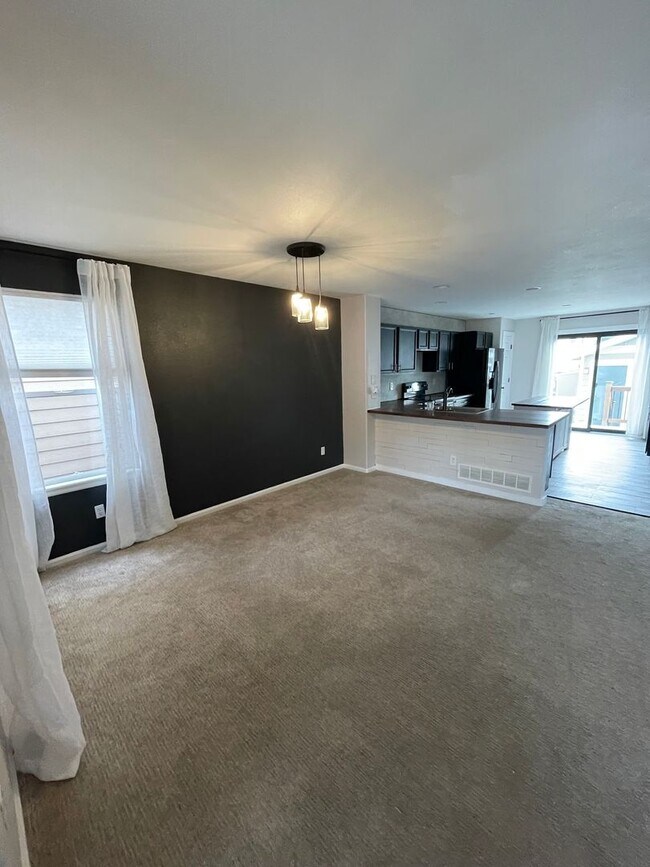 Foto del edificio - Charming Quincy Lake Home with Modern Upgr...