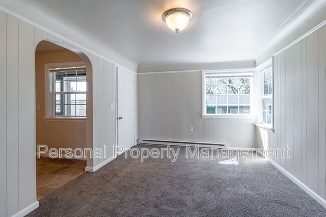 Building Photo - 1337 Z St