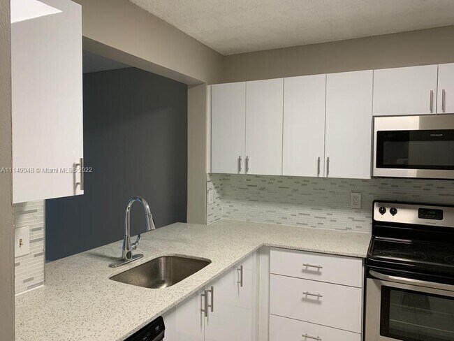 Building Photo - 8700 Sherman Cir N