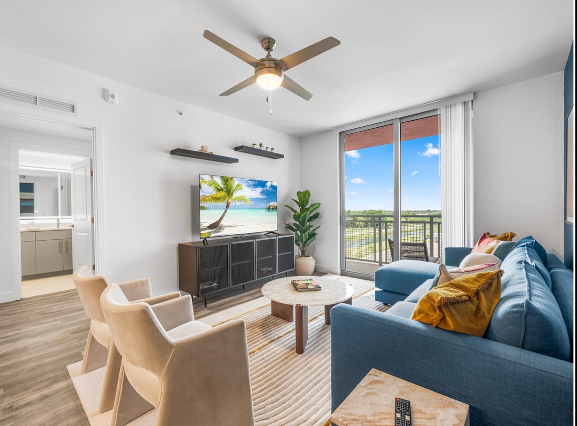 Living room - 12100 SW 218th St