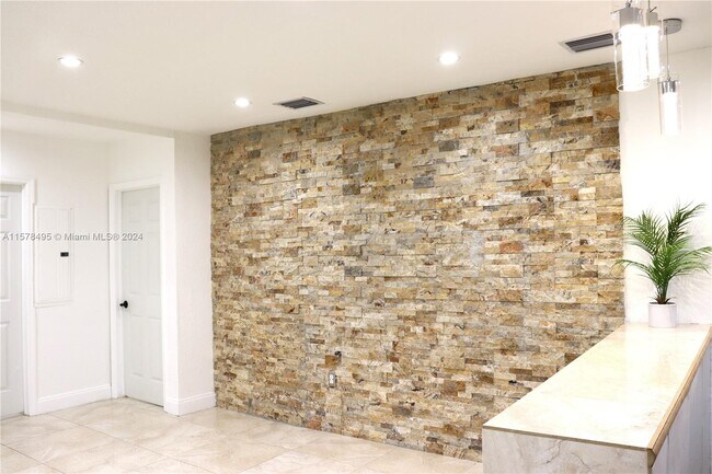 Foto del edificio - 3261 NW 52nd St