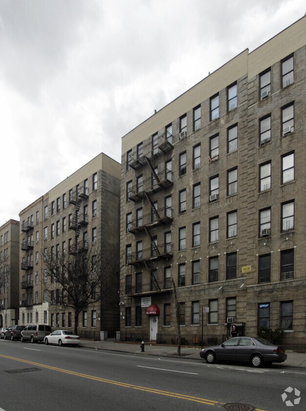 2315 University Ave, Bronx, NY 10468 Apartments in Bronx, NY