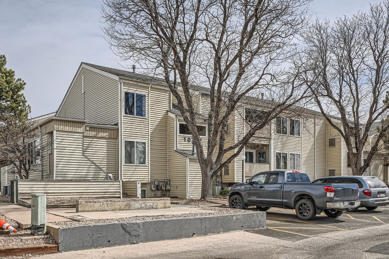 Photo - 10702 E Exposition Ave (Aurora, CO)