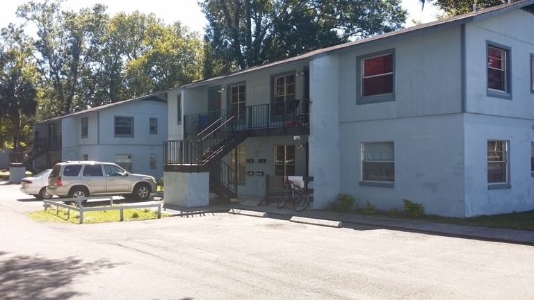 Primary Photo - Ramblewood Apartments