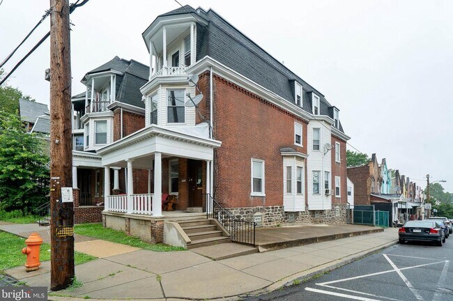 Foto del edificio - 4541 Pulaski ave