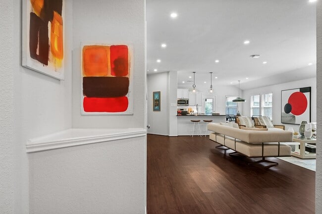 Foto del edificio - 25915 Aura Lake Ln