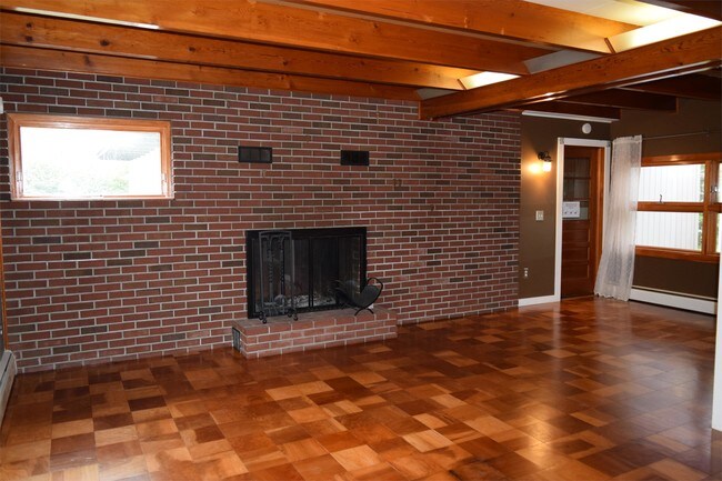 Foto del edificio - 336 S Pleasant St
