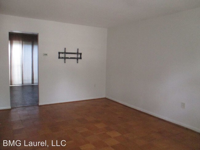 Foto del edificio - 8349 Norwood Dr