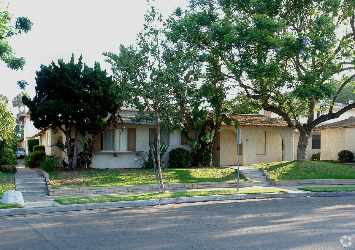 Building Photo - 311 W Tularosa Ave