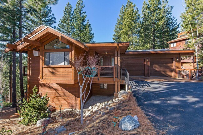 Building Photo - 635 Lariat Cir