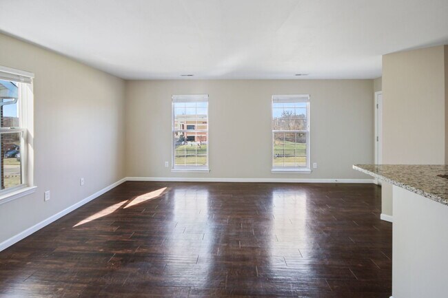 Foto del edificio - 321 Stonewall Creek Dr