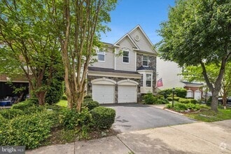 Building Photo - 4843 Montega Dr