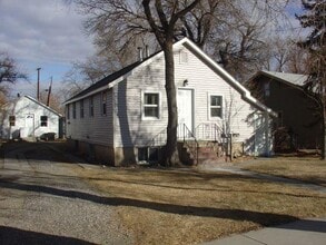 Building Photo - 739 Custer Ave