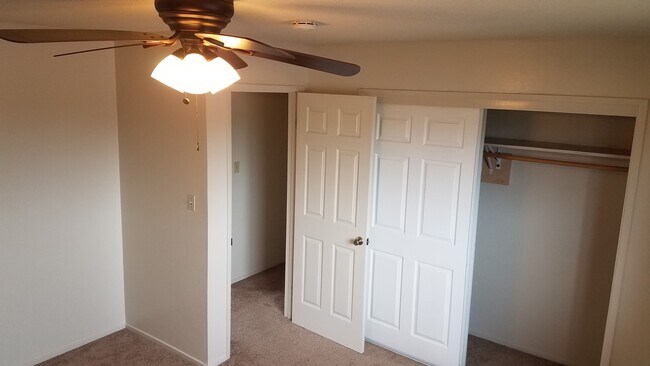 Foto del edificio - 14433 Bancroft Ave