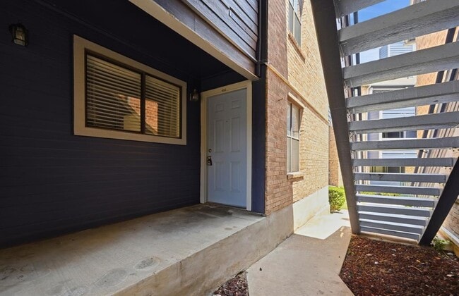 Building Photo - 2500 Burleson Rd