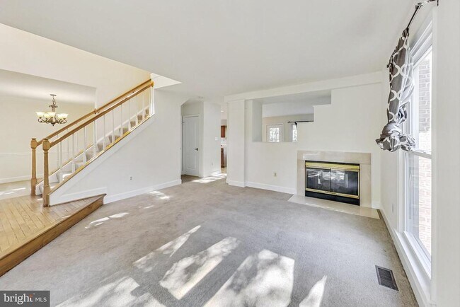 Foto del edificio - 6104 Cool Spring Terrace S