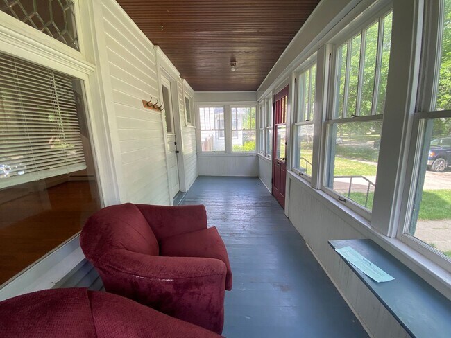 Foto del edificio - 4+ Bedroom 2 bath Home!