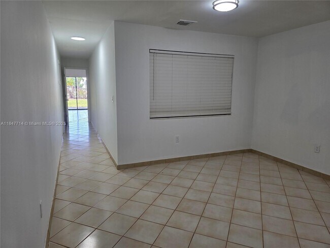 Building Photo - 10629 SW 68th Terrace
