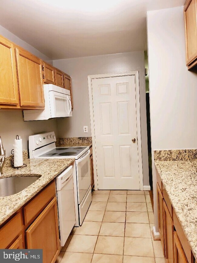 Foto del edificio - 2061 Alice Ave