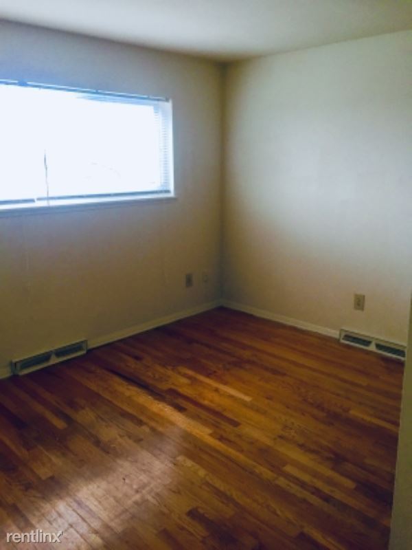 Building Photo - 1 br, 1 bath Apartment - 3900 W Northern Pkwy