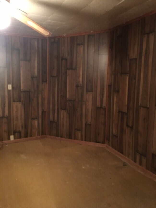 Building Photo - 823 Bates St, 71106