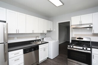 The Melrose Apartments Photo