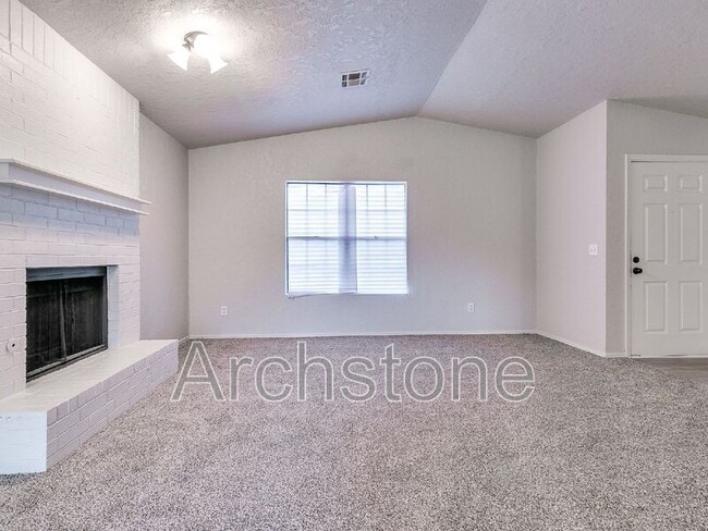 Building Photo - 324 Manner Park Ave