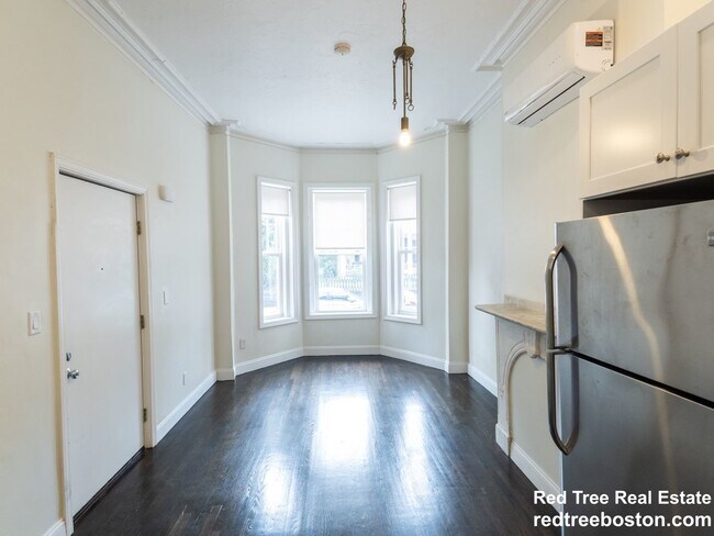 Foto del edificio - 84 Mount Pleasant Ave