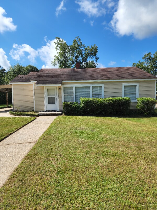 Primary Photo - 105 Hillman St