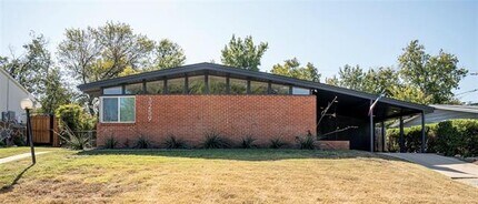 Building Photo - 3259 Binyon St