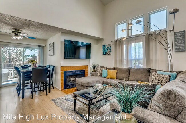 Foto del edificio - 3 br, 1.5 bath House - 99 Moline St