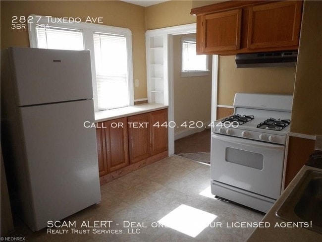 Building Photo - 2827 Tuxedo Ave