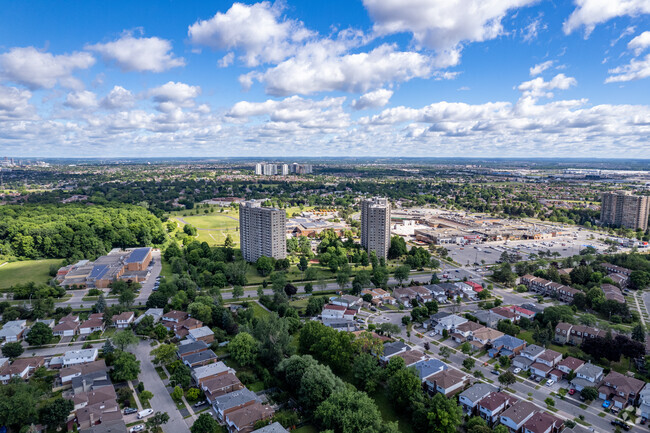 Aerial Photo - Forest Manor