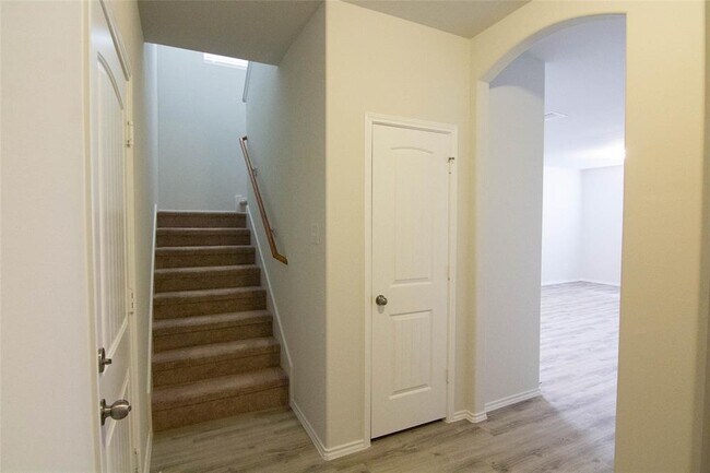 Building Photo - 4914 Giant Sequoia Way