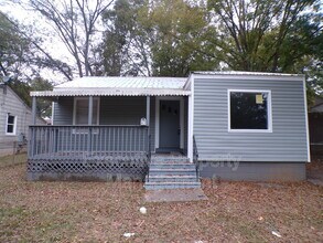 Building Photo - 63 Wilkes Cir