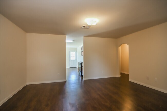 Foto del edificio - 13022 Ristina Cir