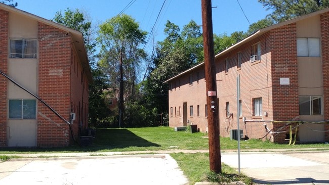 Building Photo - Rosemont Drive