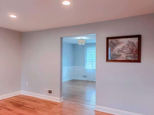 Foto del edificio - 1263 Walker Ave