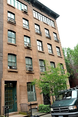 Primary Photo - 12 Bank St