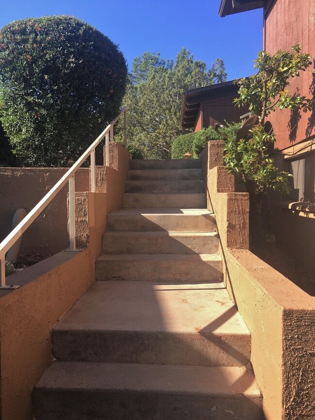 Building Photo - TOWNHOME - WEST SEDONA - DEL SOL