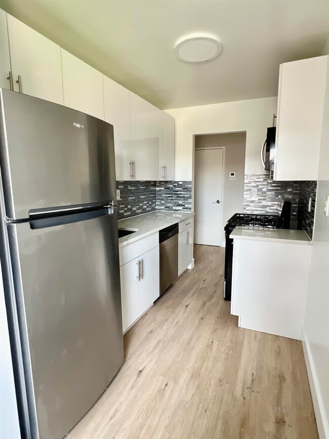 Building Photo - 7300 JFK Blvd E